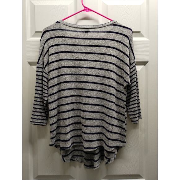Misia Women's Size Large Navy Blue & Gray Striped 3/4 Sleeves Fuzzy Top - Picture 3 of 5